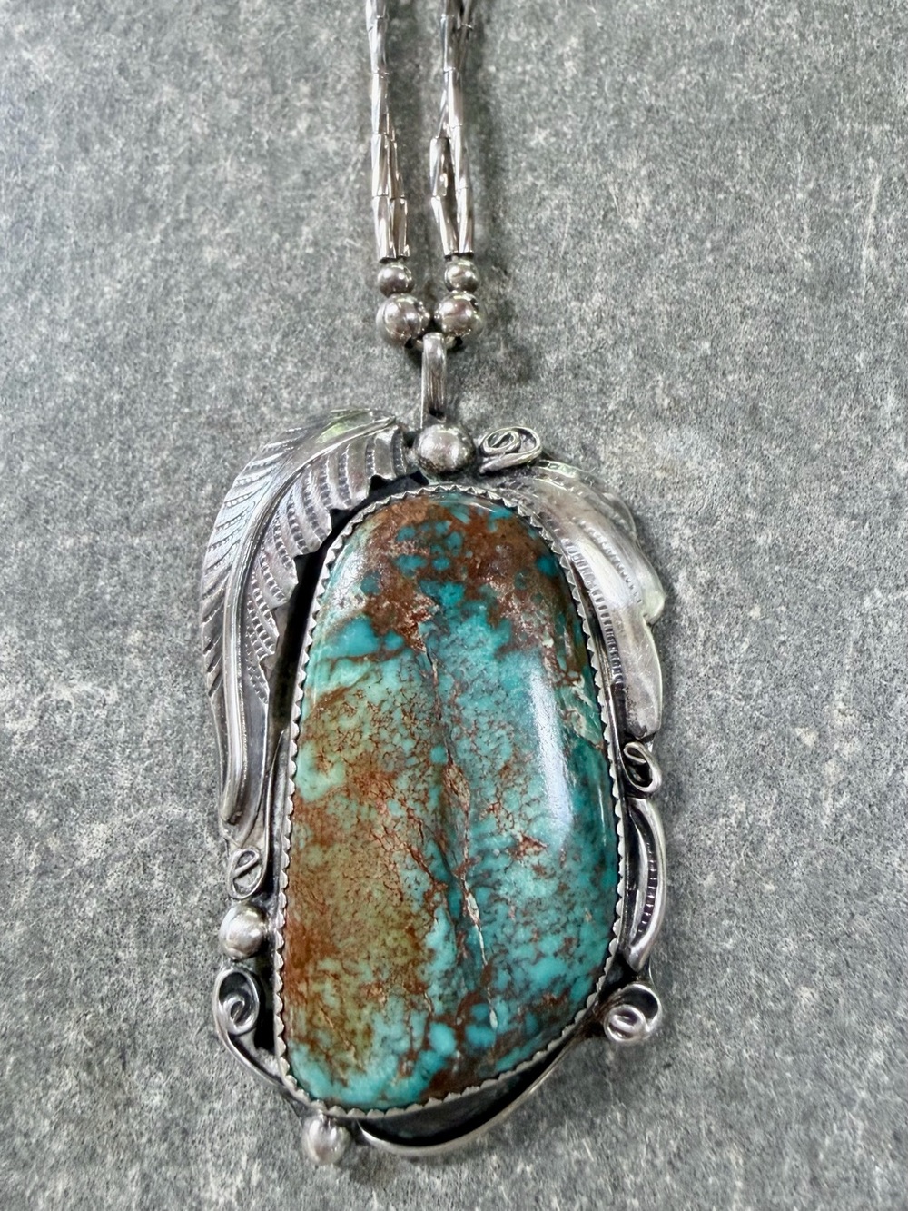 Vintage Signed Native American Turquoise Stone Sterling Silver Pendant w Chain - Picture 3 of 7